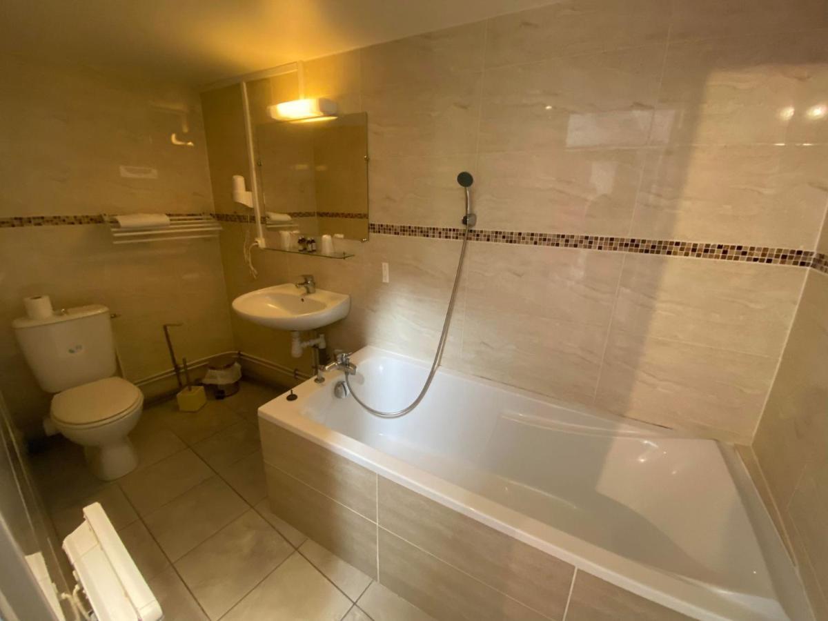 Logement De Groupe Au Centre D'Azay Le Rideau Bagian luar foto